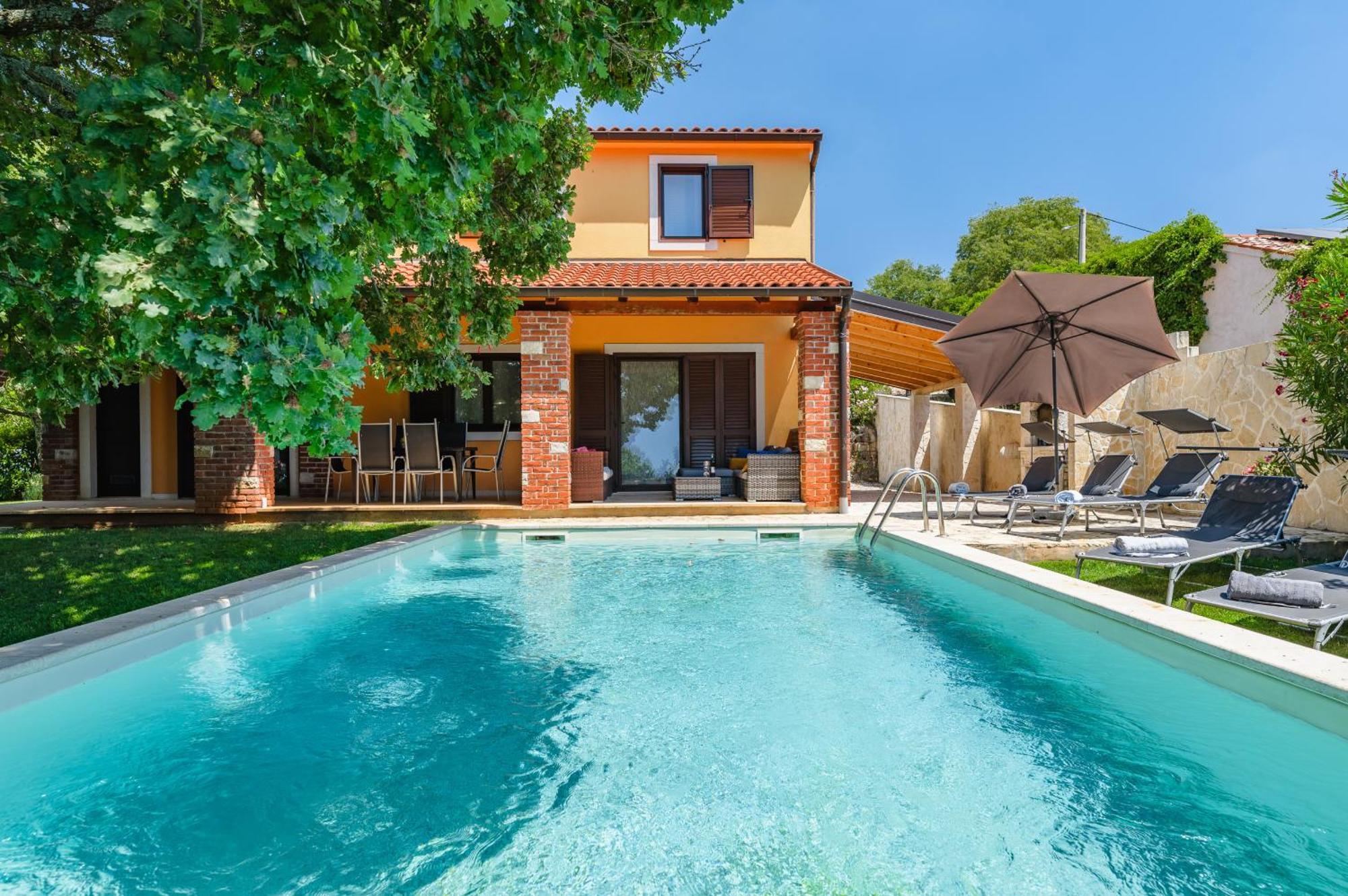 Villa Hrast Bacva Višnjan المظهر الخارجي الصورة