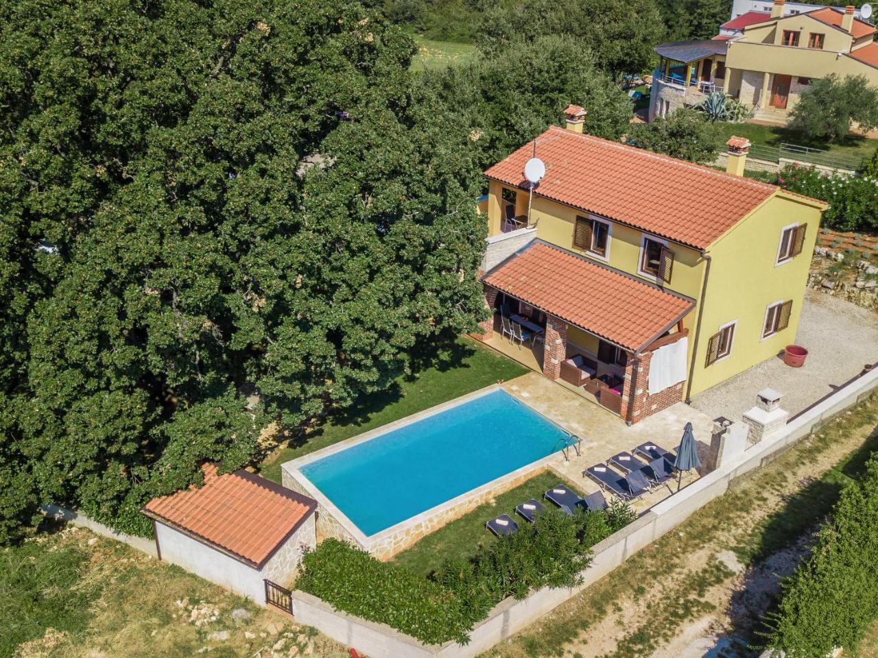 Villa Hrast Bacva Višnjan المظهر الخارجي الصورة
